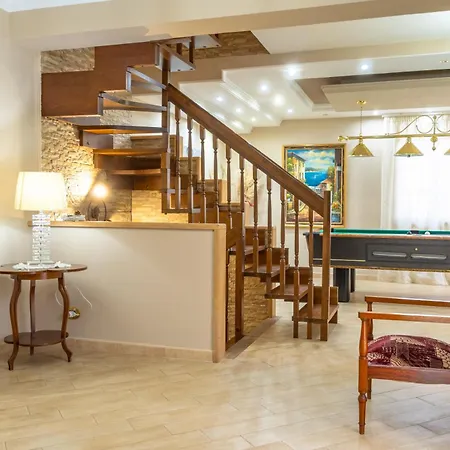 Aura Villa
